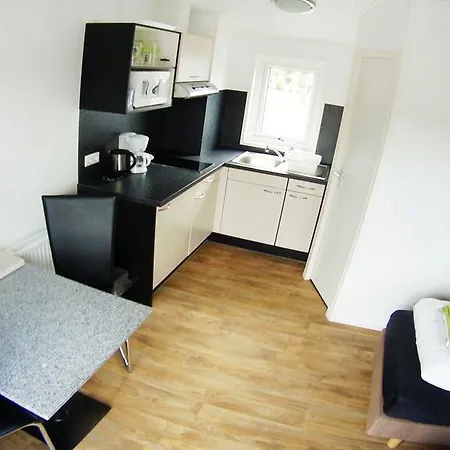 Apartment Studio-athen-mit-terrasse-grill-seeblick